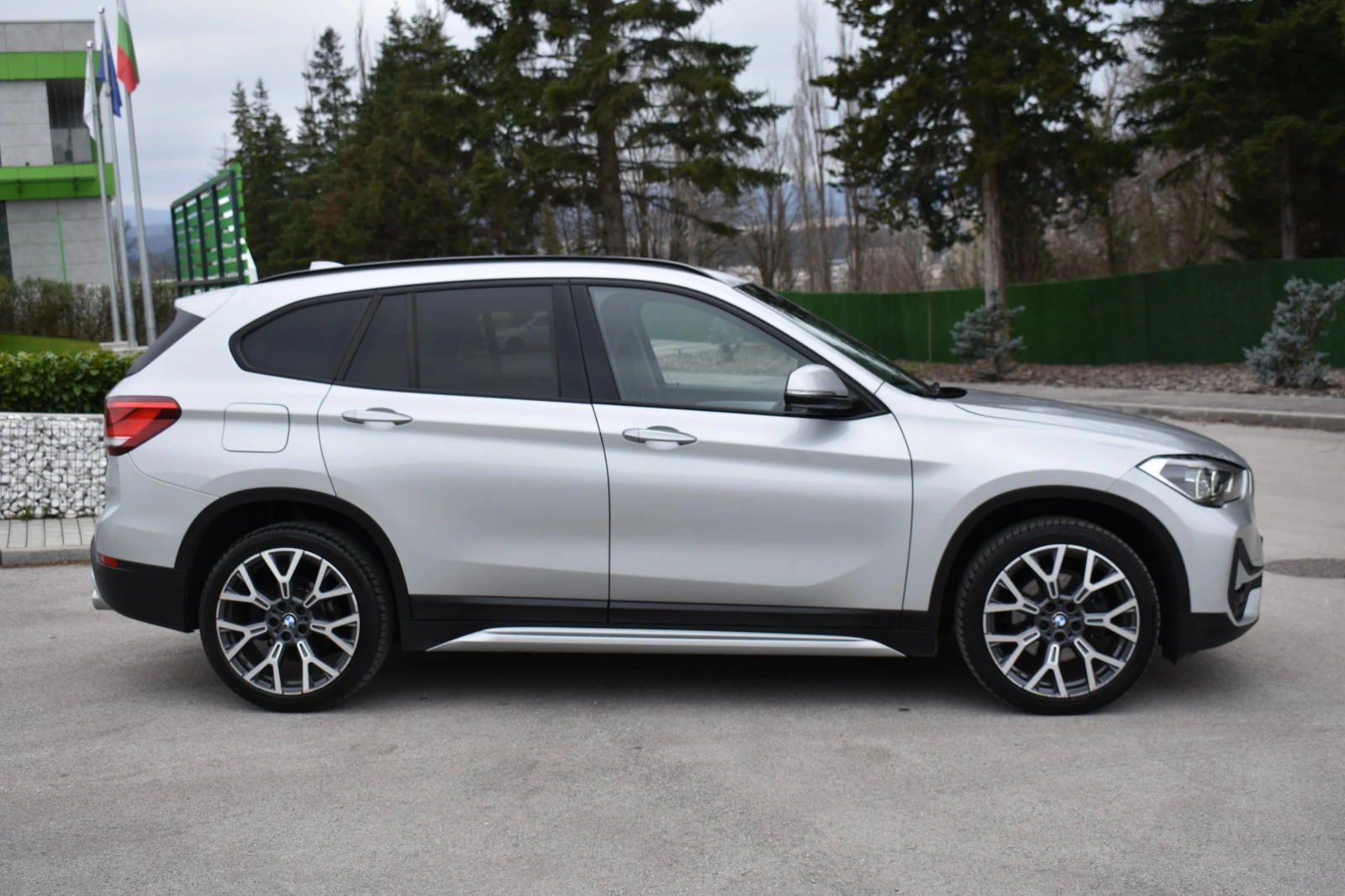 BMW X1 2.0XDIVE= X-LINE= HUD= HARMAN= КОЖА= ТОП!!!, снимка 6 - Автомобили и джипове - 54058680