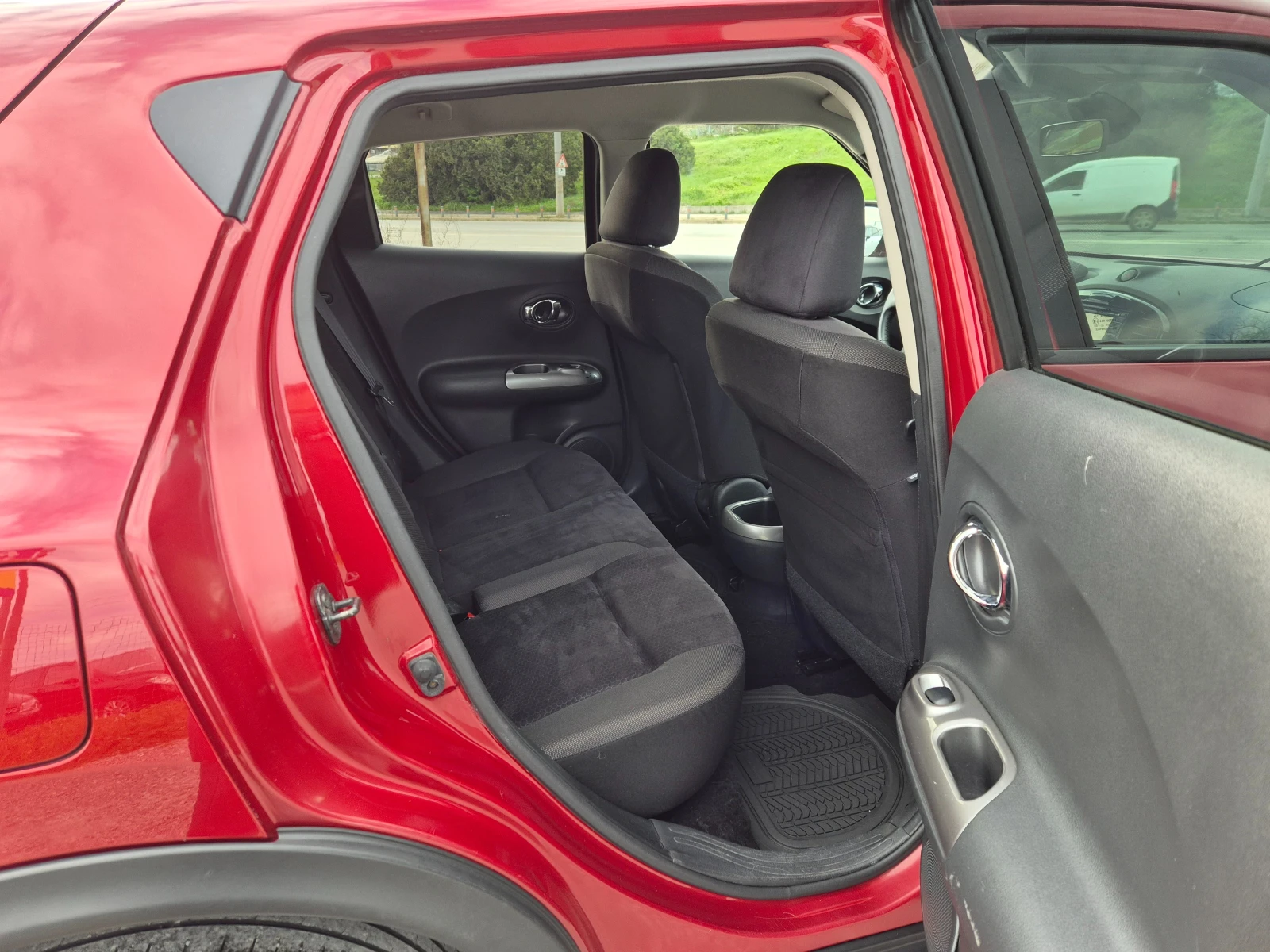 Nissan Juke 1.5DCI 110к.с., снимка 10 - Автомобили и джипове - 54130378