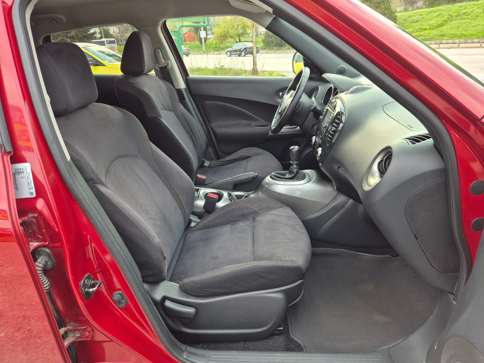 Nissan Juke 1.5DCI 110к.с., снимка 9 - Автомобили и джипове - 54130378