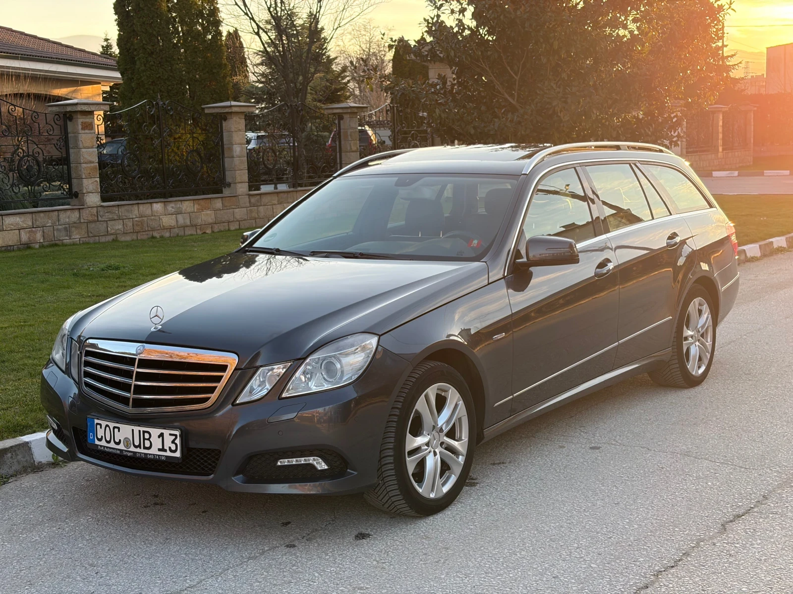 Mercedes-Benz E 200 Avantgarde! , снимка 6 - Автомобили и джипове - 54247962
