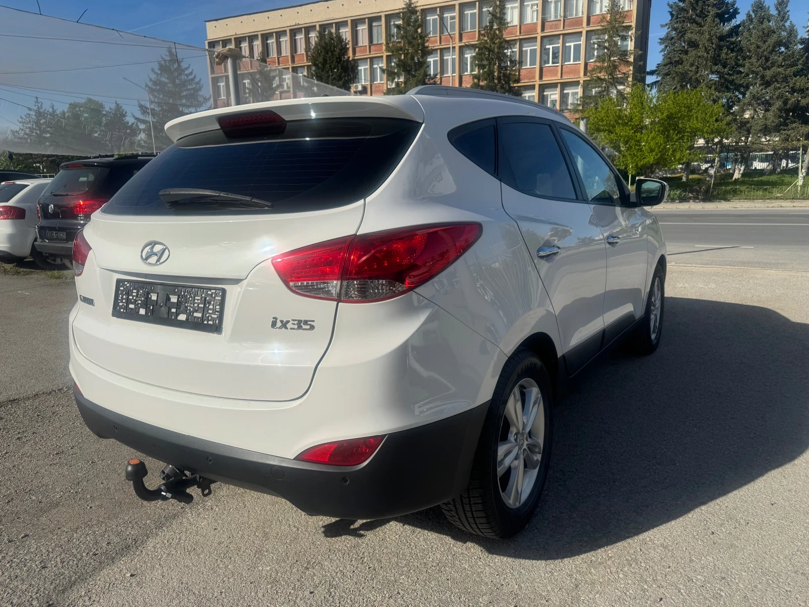 Hyundai IX35 1, 6 бензин, снимка 8 - Автомобили и джипове - 54332676