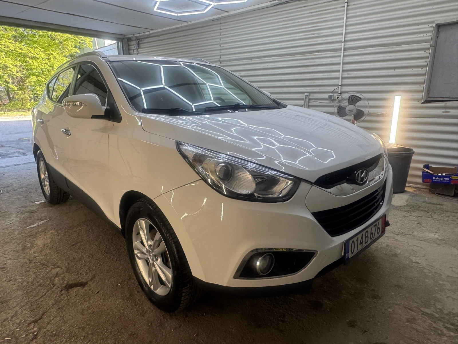 Hyundai IX35 1, 6 бензин, снимка 2 - Автомобили и джипове - 54332676