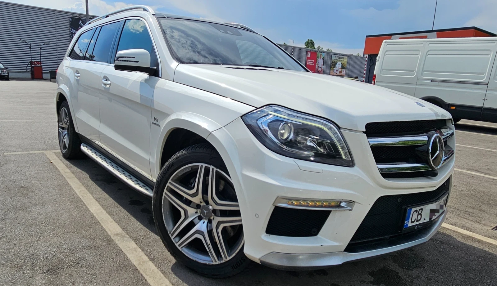 Mercedes-Benz GL 63 AMG 4х4/от България/всички екстри/140К км реални , снимка 2 - Автомобили и джипове - 54582368