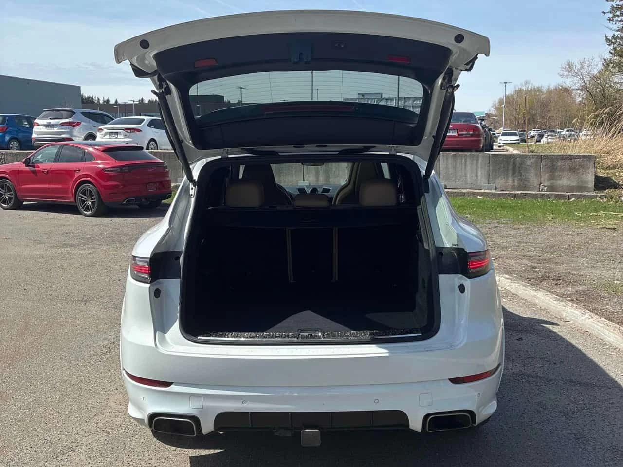 Porsche Cayenne AWD * ГЛАВНО ПРЕДСТАВИТЕЛСТВО НА PORSCHE* , снимка 11 - Автомобили и джипове - 54594026