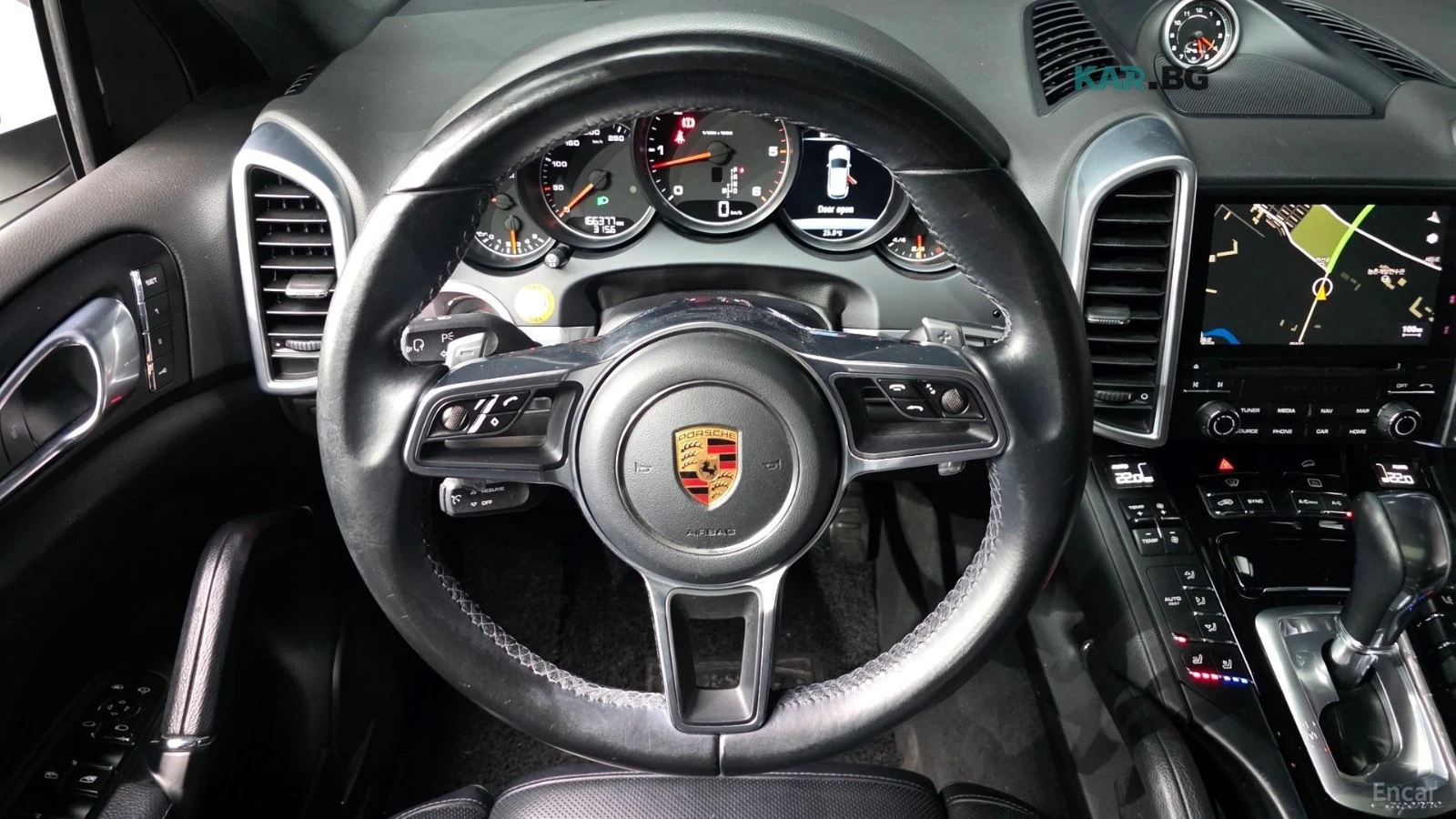 Porsche Cayenne 3.0 Platinum Edition* КОЖА* ОБДУХ* НАВИ* ПАНО, снимка 12 - Автомобили и джипове - 56008029