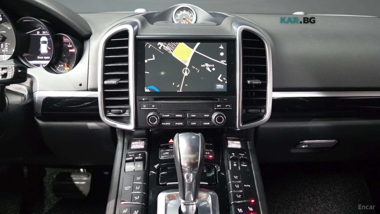 Porsche Cayenne 3.0 Platinum Edition* КОЖА* ОБДУХ* НАВИ* ПАНО, снимка 13 - Автомобили и джипове - 56008029