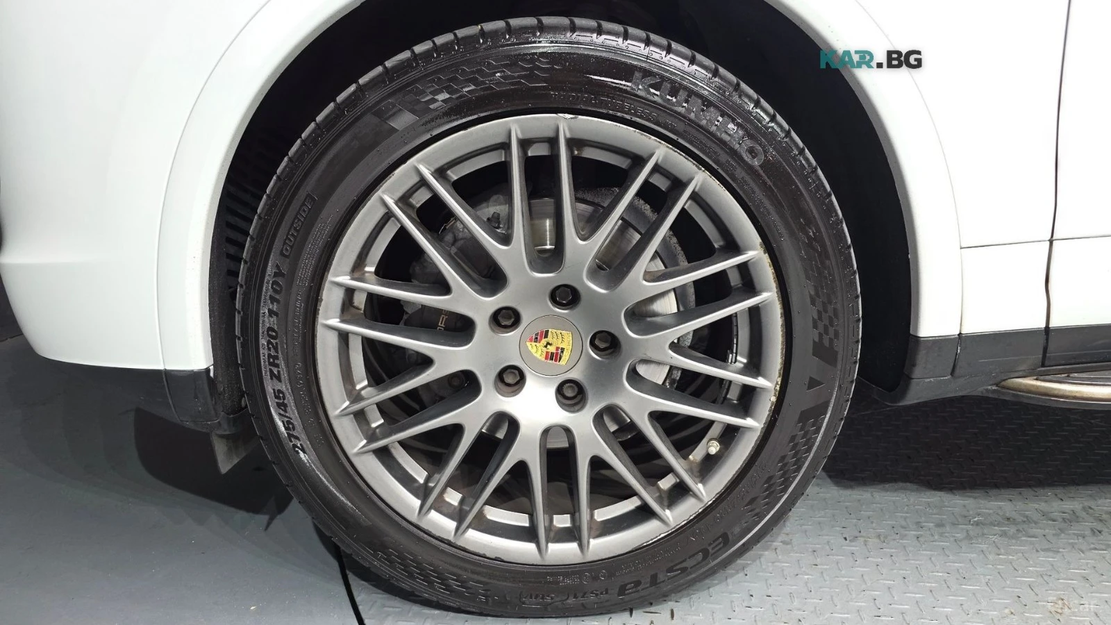 Porsche Cayenne 3.0 Platinum Edition* КОЖА* ОБДУХ* НАВИ* ПАНО, снимка 5 - Автомобили и джипове - 56008029