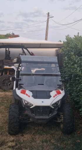  Polaris RZR