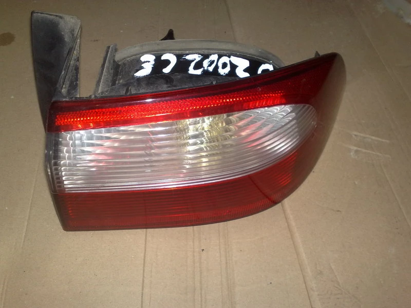 Стоп за Рено Лагуна седан (десен, външен)