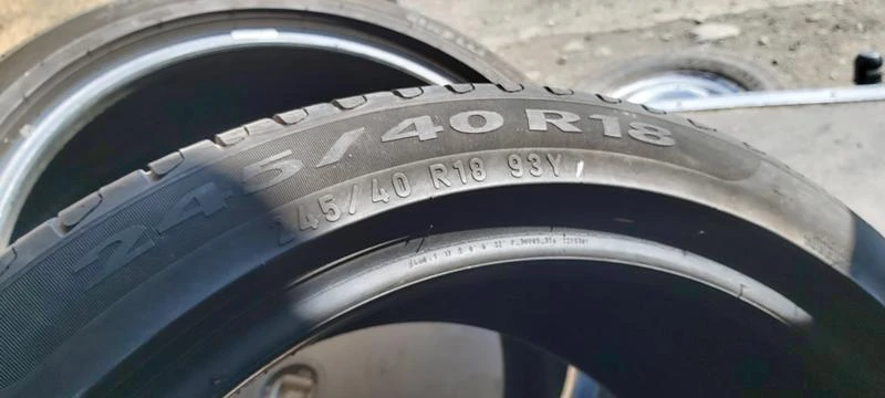 Гуми Летни 245/40R18, снимка 8 - Гуми и джанти - 33173163