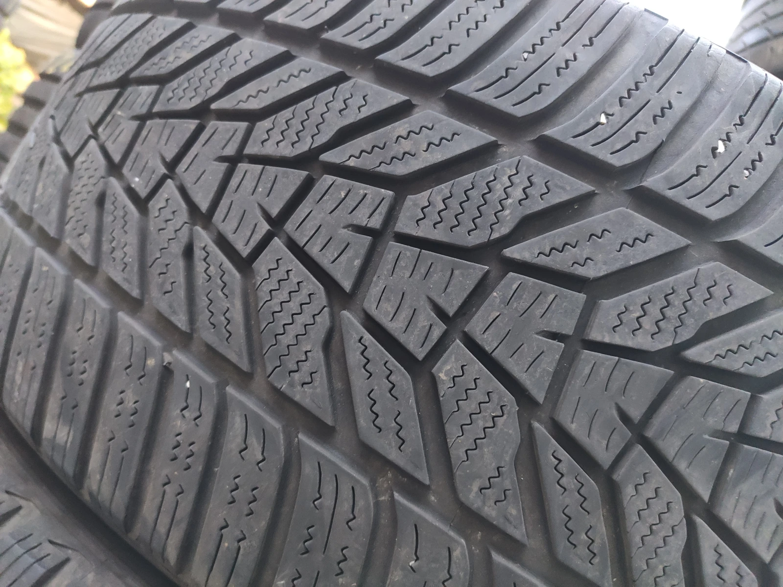  255/40R18 | Mobile.bg   3