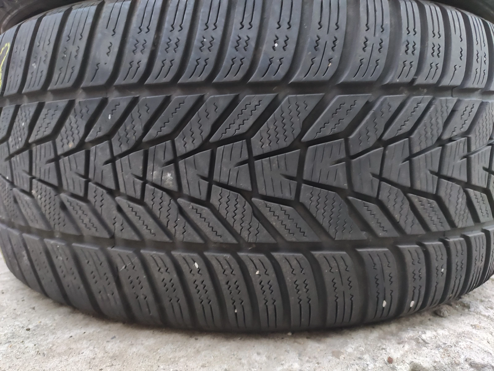  255/40R18 | Mobile.bg   2