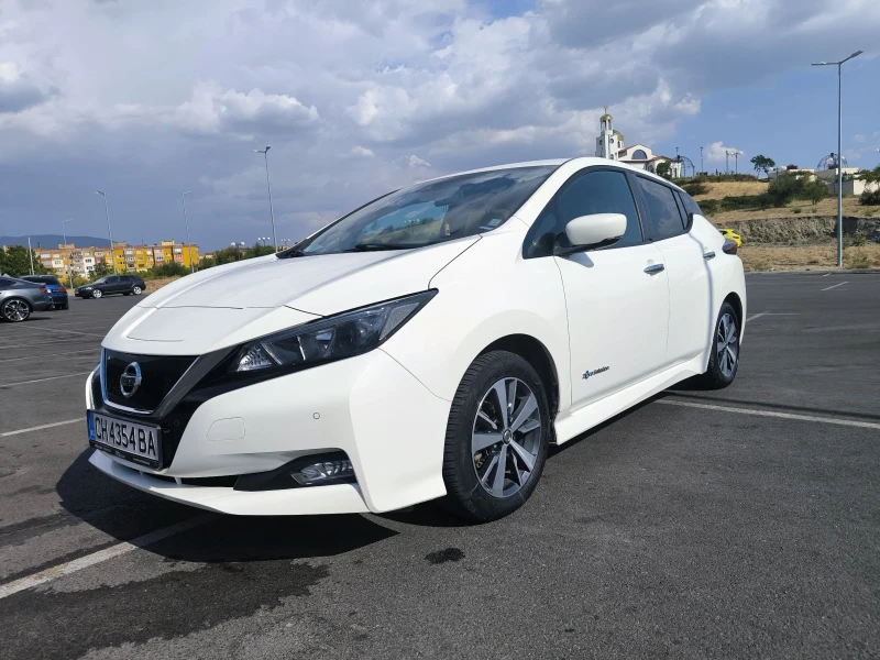 Nissan Leaf , снимка 1 - Автомобили и джипове - 47477022