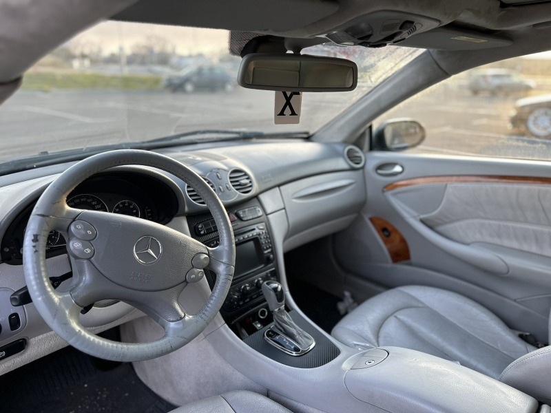 Mercedes-Benz CLK 320, снимка 10 - Автомобили и джипове - 44991961