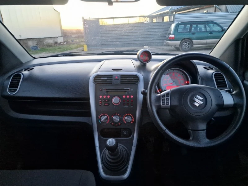 Suzuki Splash 1.2i, снимка 7 - Автомобили и джипове - 45036653