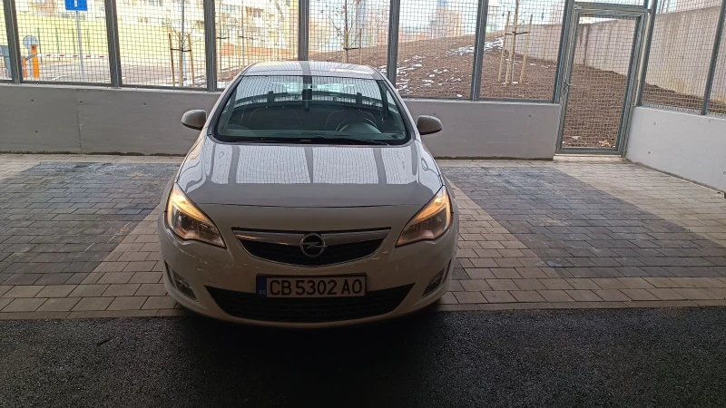 Opel Astra Фабрична газ , снимка 1 - Автомобили и джипове - 48784498