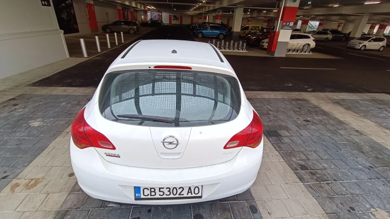 Opel Astra Фабрична газ , снимка 2 - Автомобили и джипове - 49442900