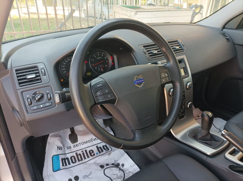 Volvo V50 2.0 BENZIN -ЛИЗИНГ , снимка 13 - Автомобили и джипове - 50908667