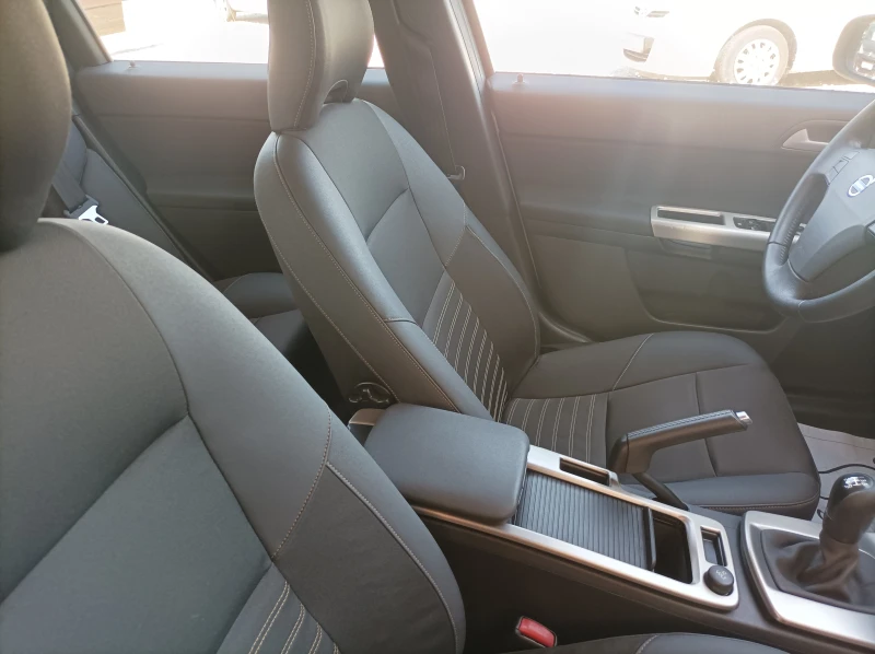 Volvo V50 2.0 BENZIN -ЛИЗИНГ , снимка 9 - Автомобили и джипове - 50908667