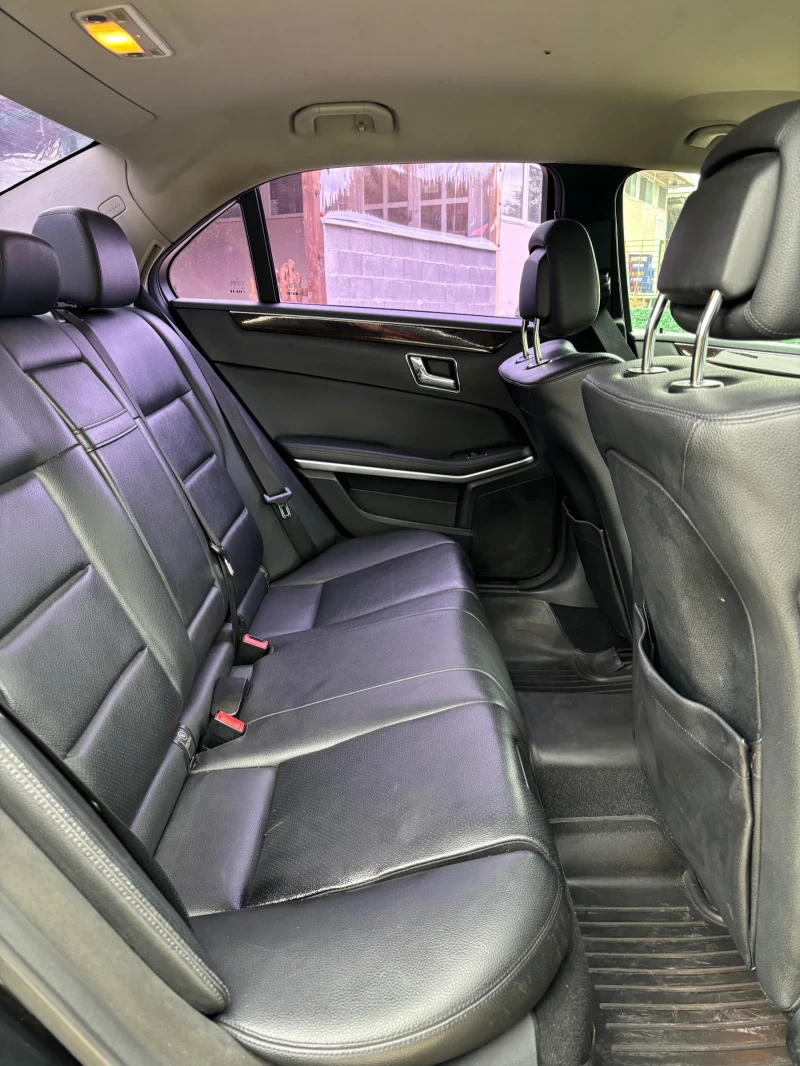 Mercedes-Benz E 200 2.2, снимка 9 - Автомобили и джипове - 52673196