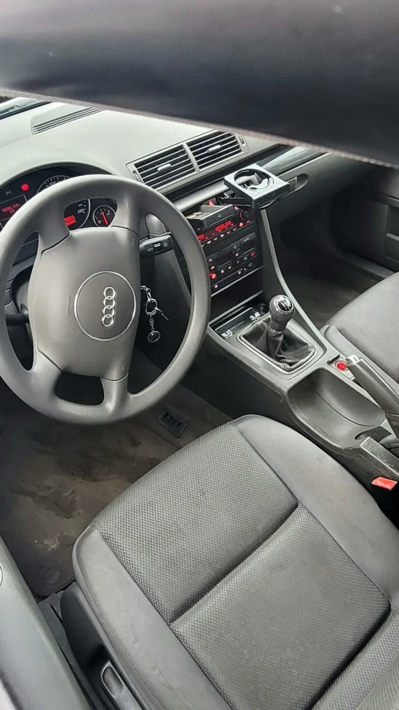 Audi A4 2.0 , снимка 5 - Автомобили и джипове - 53357741
