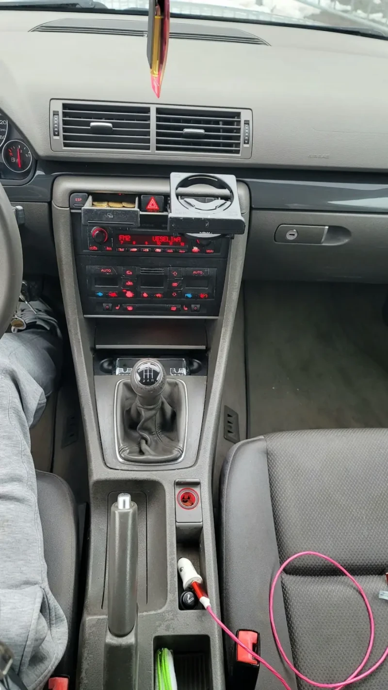 Audi A4 2.0 , снимка 6 - Автомобили и джипове - 53357741