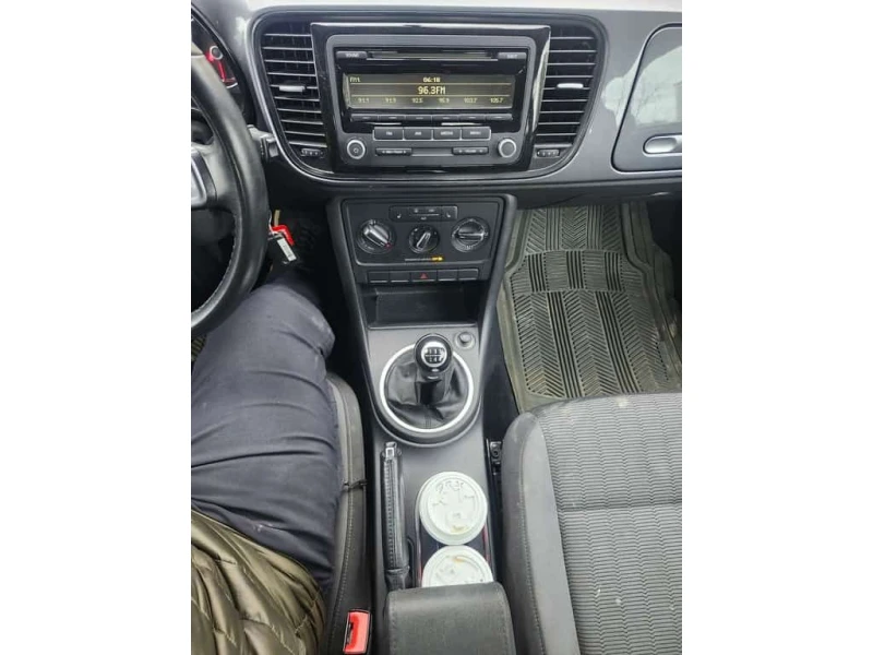 VW Beetle * Comfortline TDI Manual * Certified* * 3 Yr Warra, снимка 11 - Автомобили и джипове - 53529205