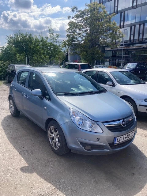 Opel Corsa, снимка 7 - Автомобили и джипове - 46549935