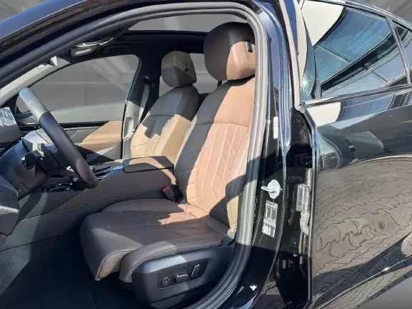 BMW 520 i = M-Sport = Shadow Line Гаранция, снимка 6 - Автомобили и джипове - 53857241