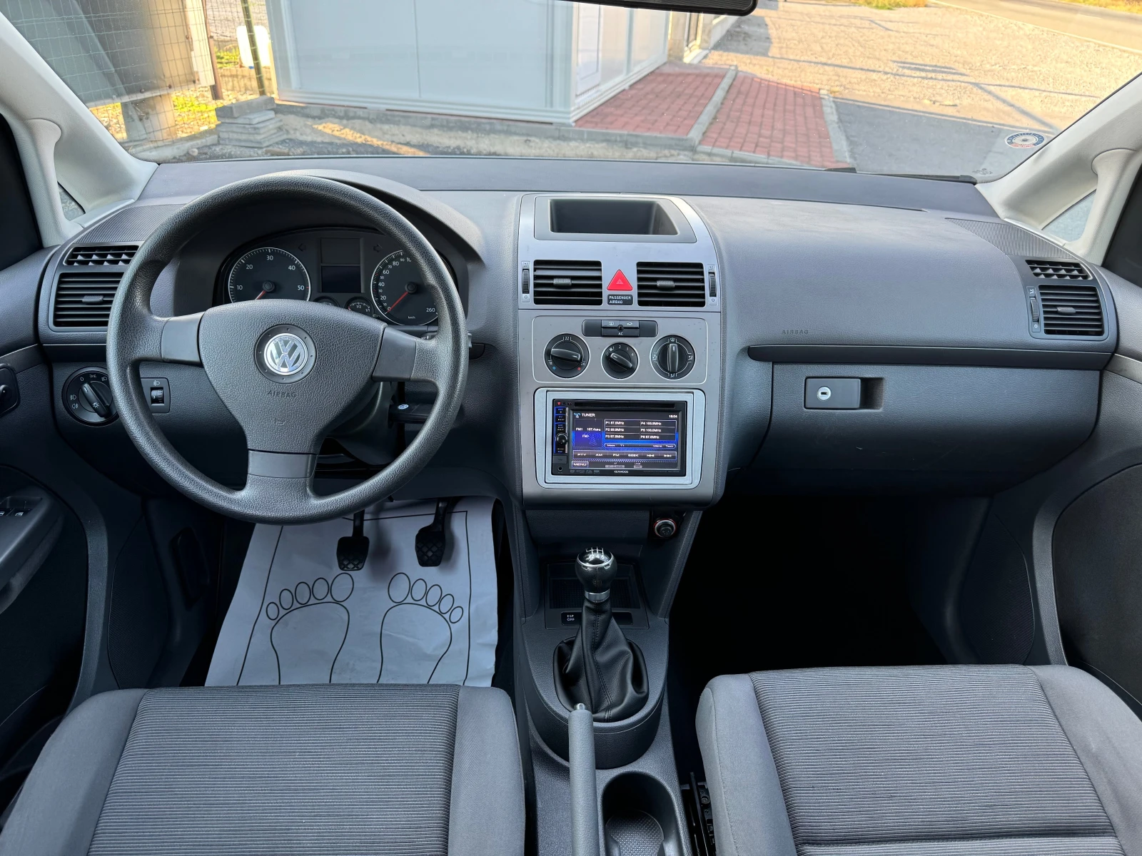 VW Touran 1.9TDI-7 места - изображение 10