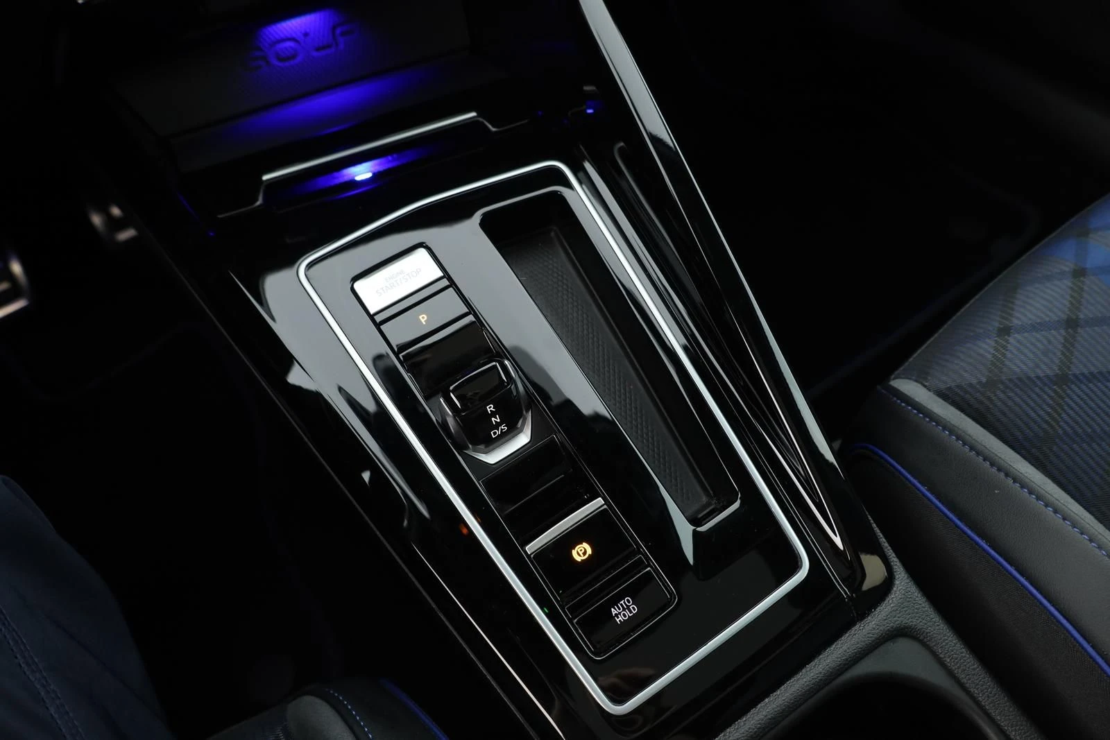 VW Golf R* 4M* DISTRONIC* CAMERA*  | Mobile.bg   11