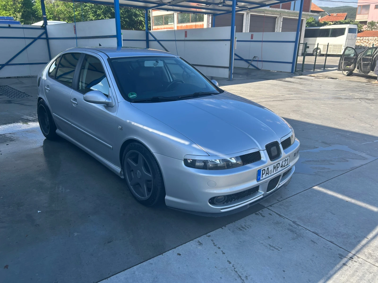 Seat Leon 1.8 турбо 200+ + к.с. - изображение 3