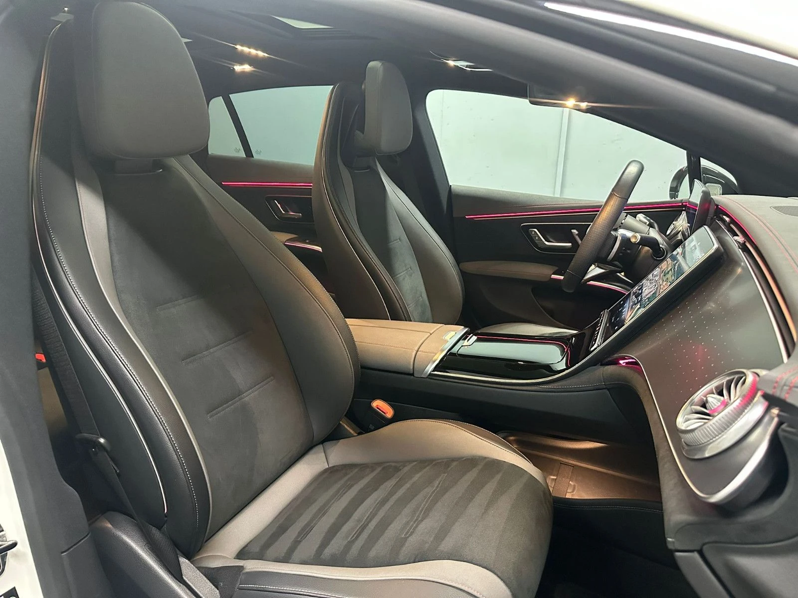 Mercedes-Benz EQS 450+ /333HP/AMG/PANO/DISTRO/360/BURMESTER/514v - изображение 10