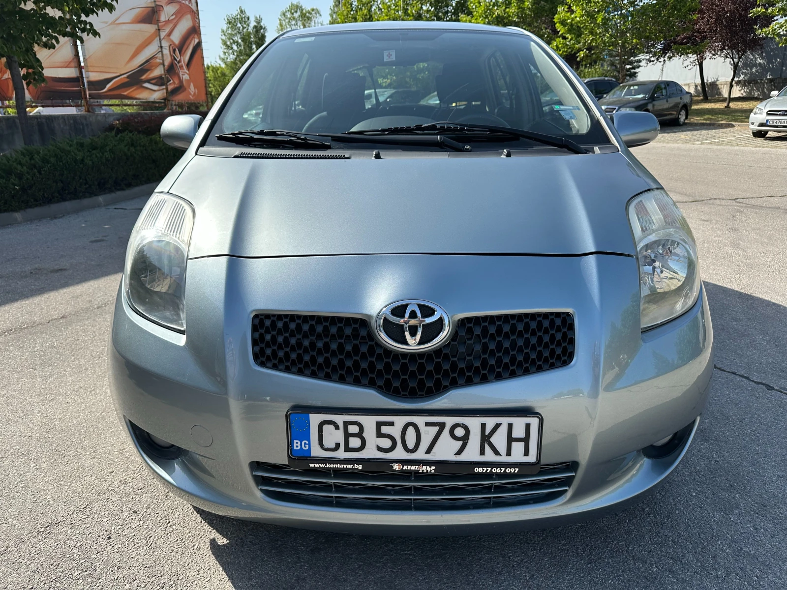 Toyota Yaris 1.4d Автоматик - изображение 7