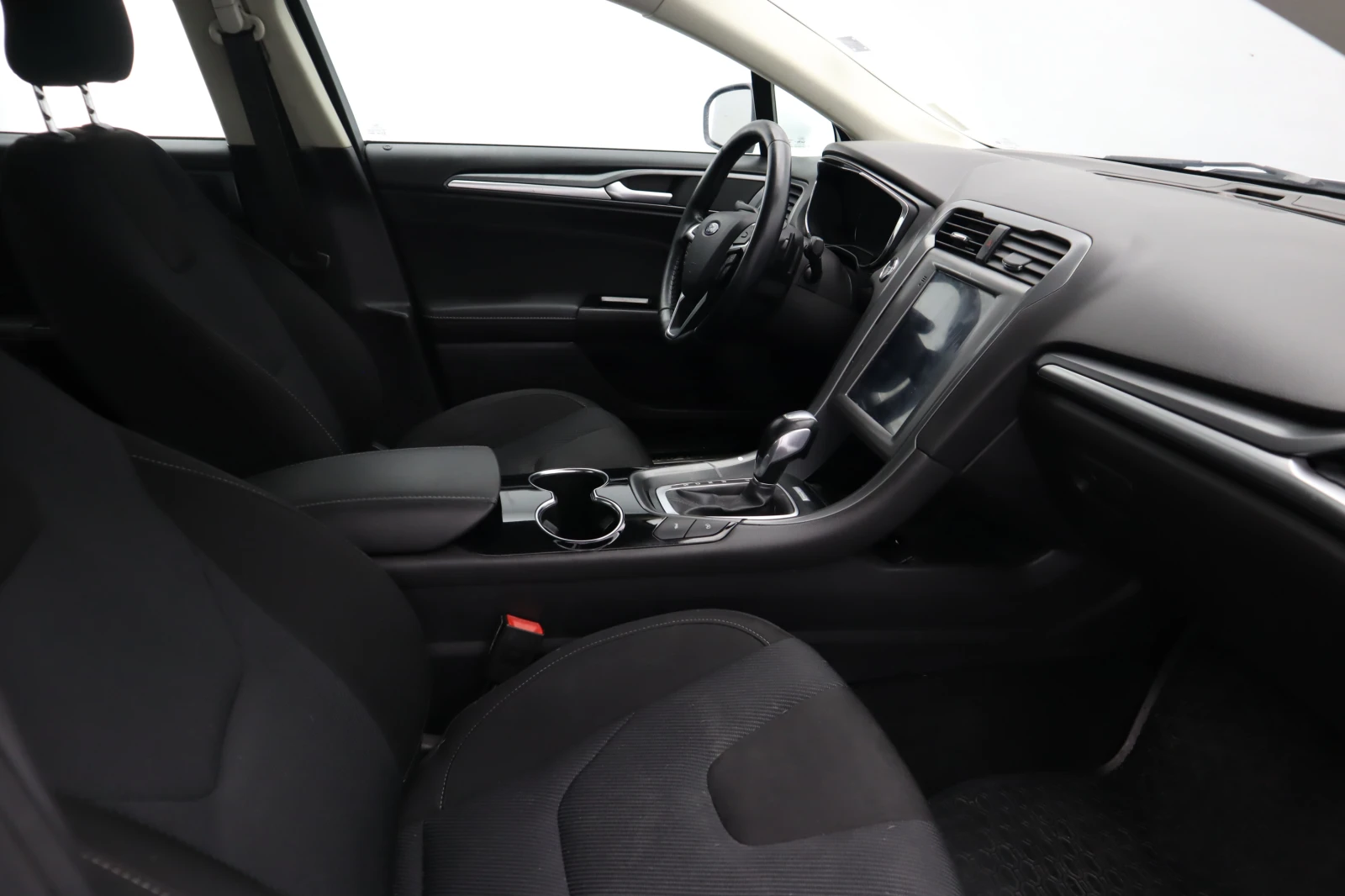 Ford Mondeo 2.0 TDCI - изображение 10