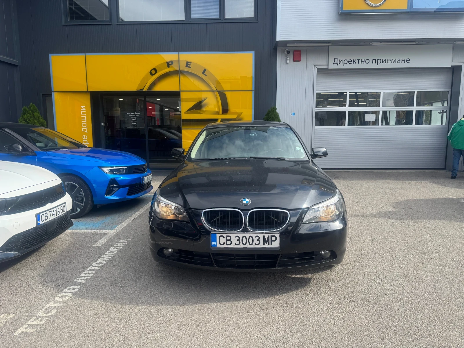 BMW 525 525i Xdrive - изображение 2