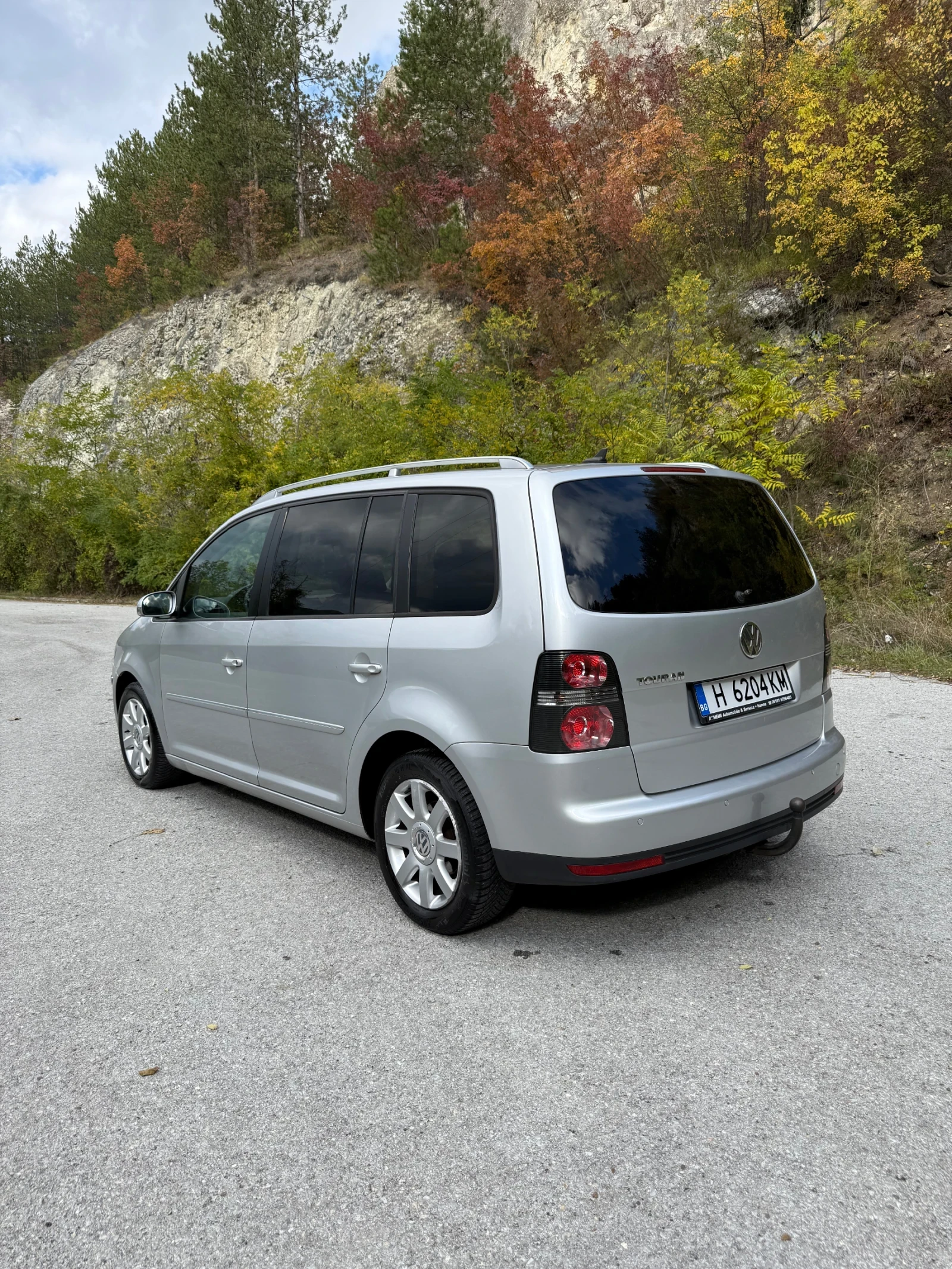 VW Touran 2.0 ТДИ АВТОМАТ - изображение 4