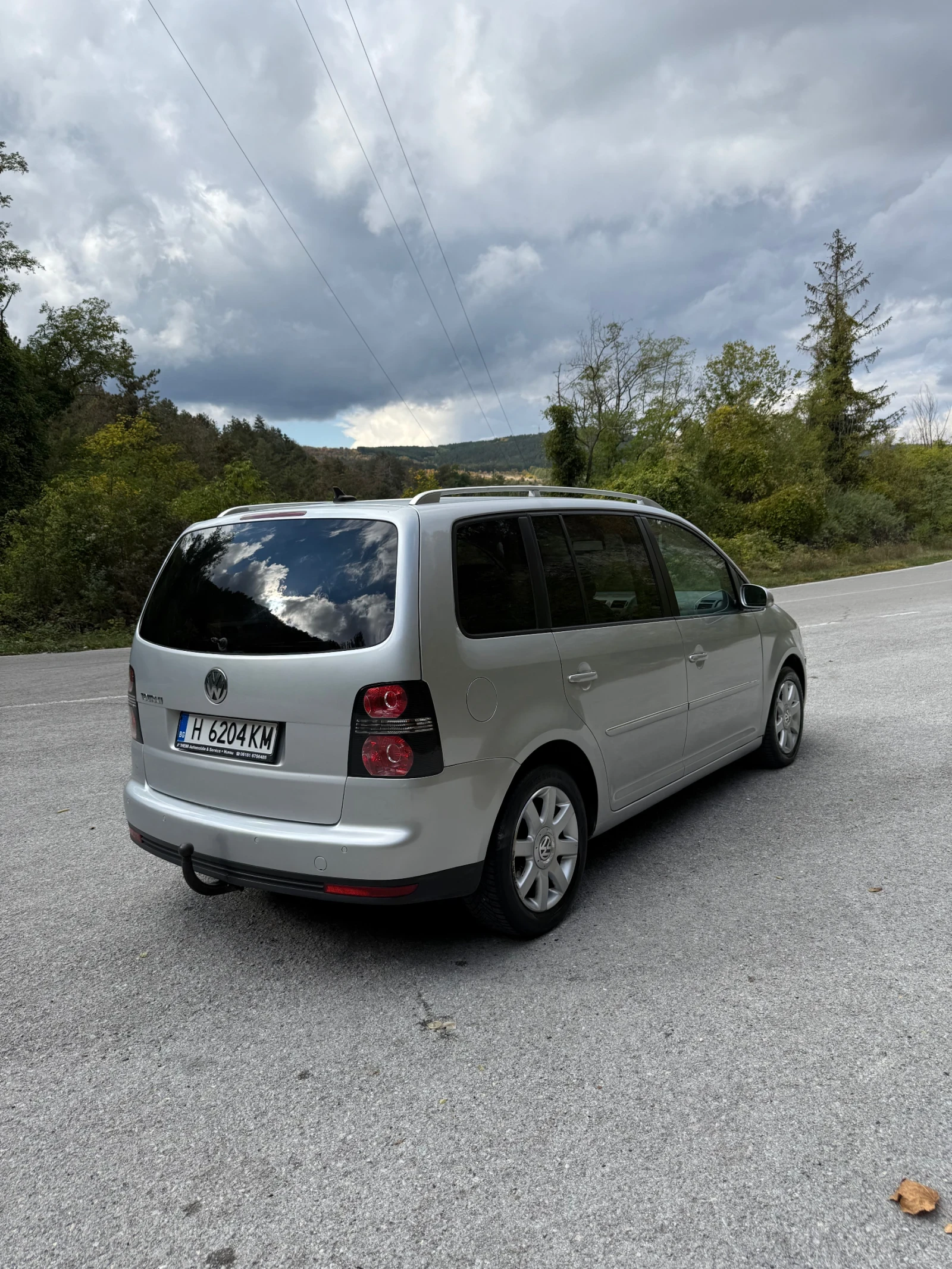 VW Touran 2.0 ТДИ АВТОМАТ - изображение 6