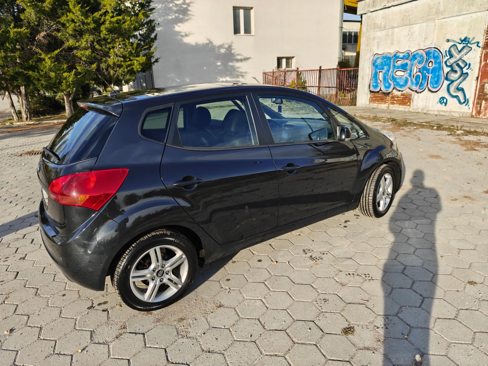 Kia Venga 1.6 / 125 (/) | Mobile.bg   15