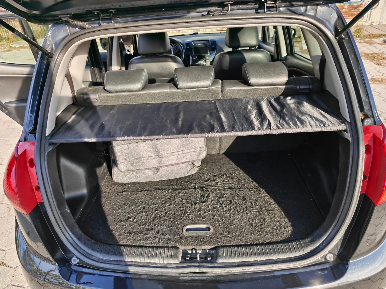 Kia Venga 1.6 / 125 (/) | Mobile.bg   10