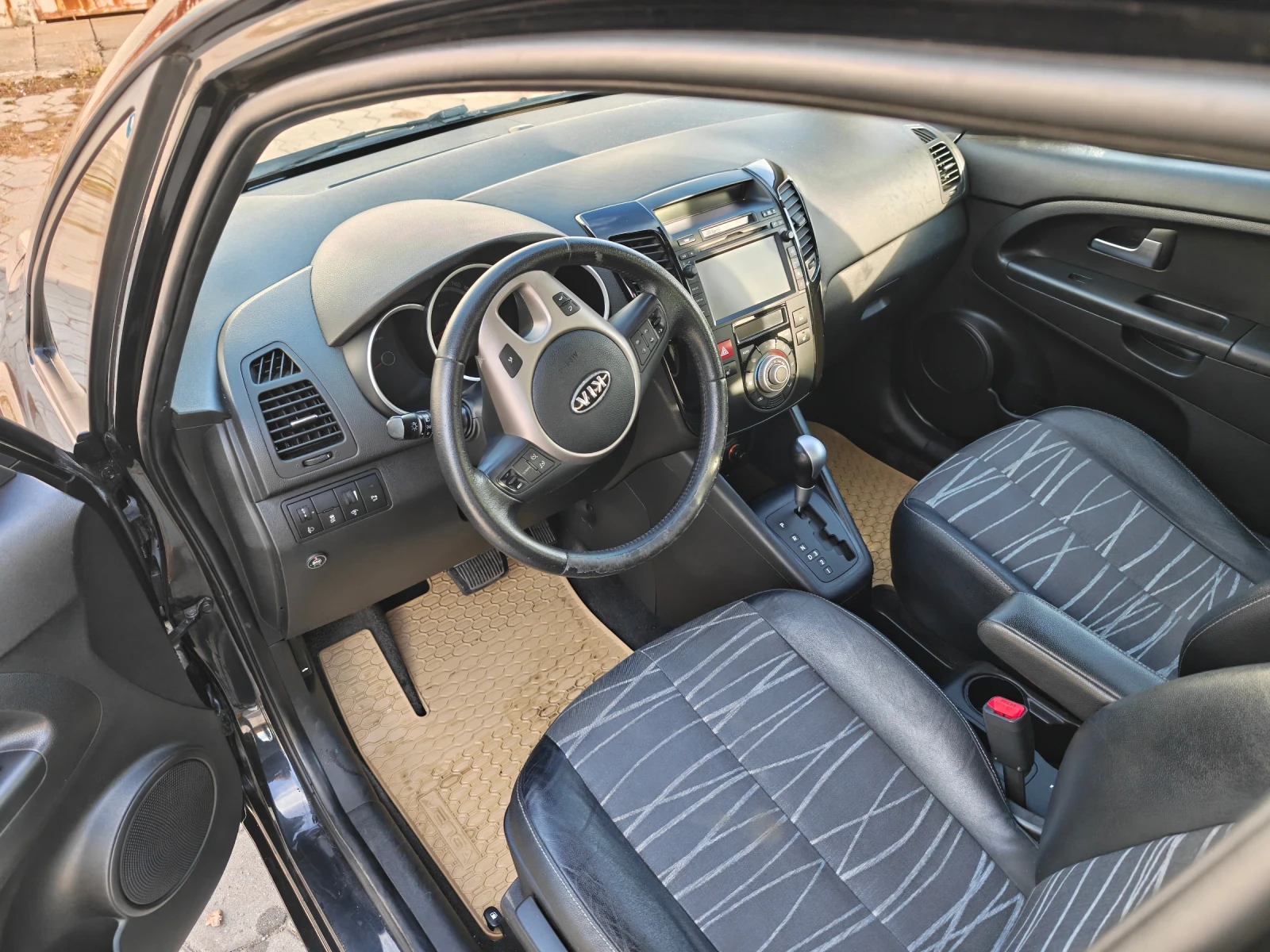 Kia Venga 1.6 / 125 (/) | Mobile.bg   8