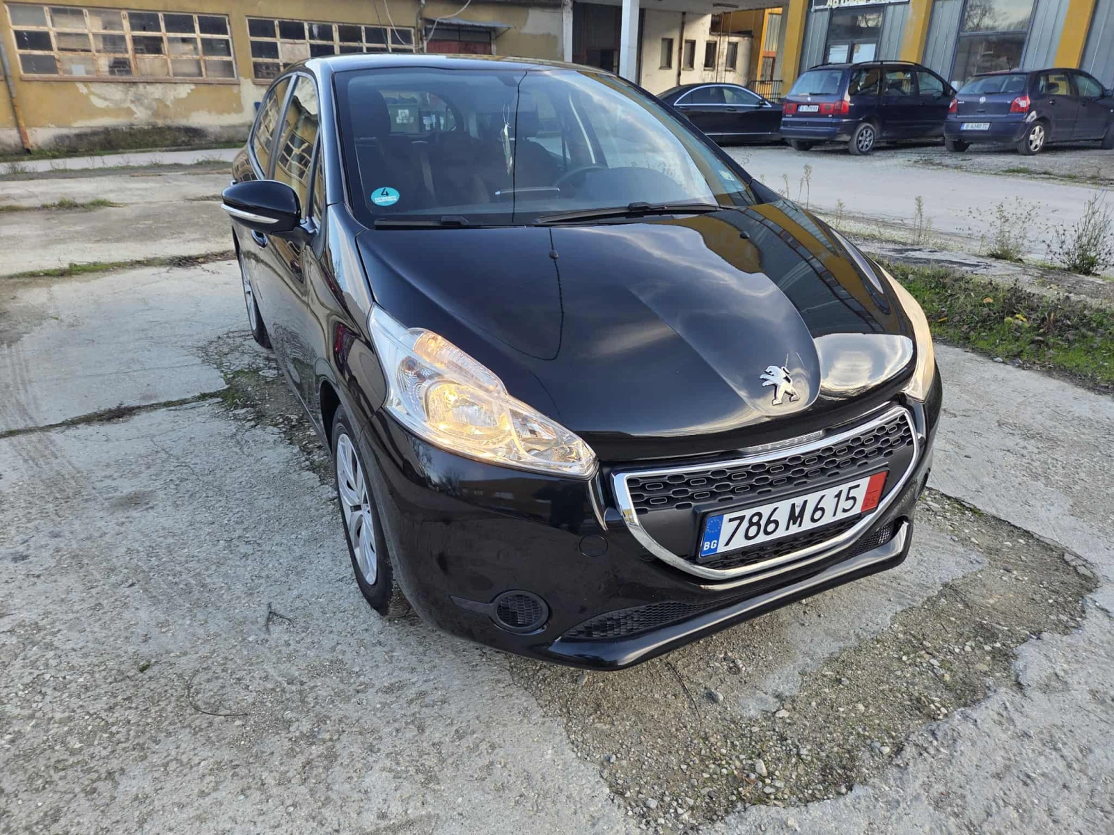 Peugeot 208  - изображение 2
