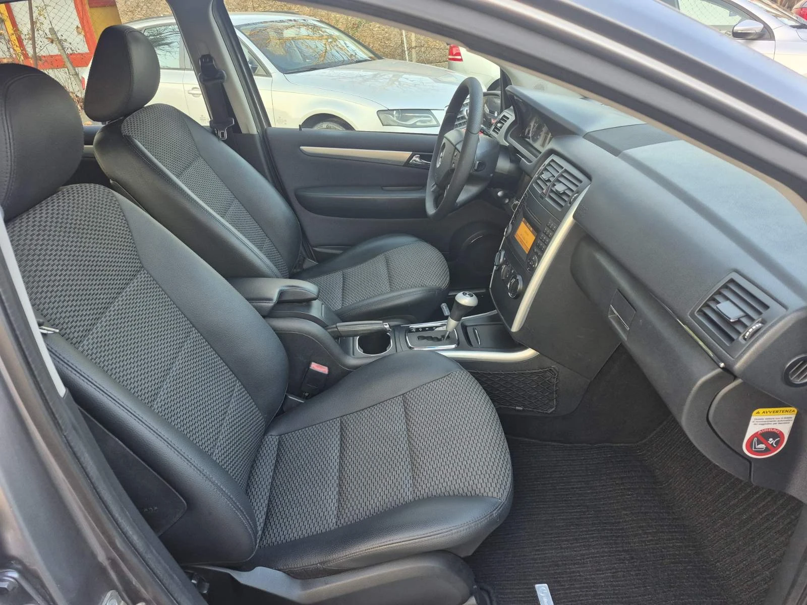 Mercedes-Benz B 200 CDI - AVTOMAT* * *  - изображение 10