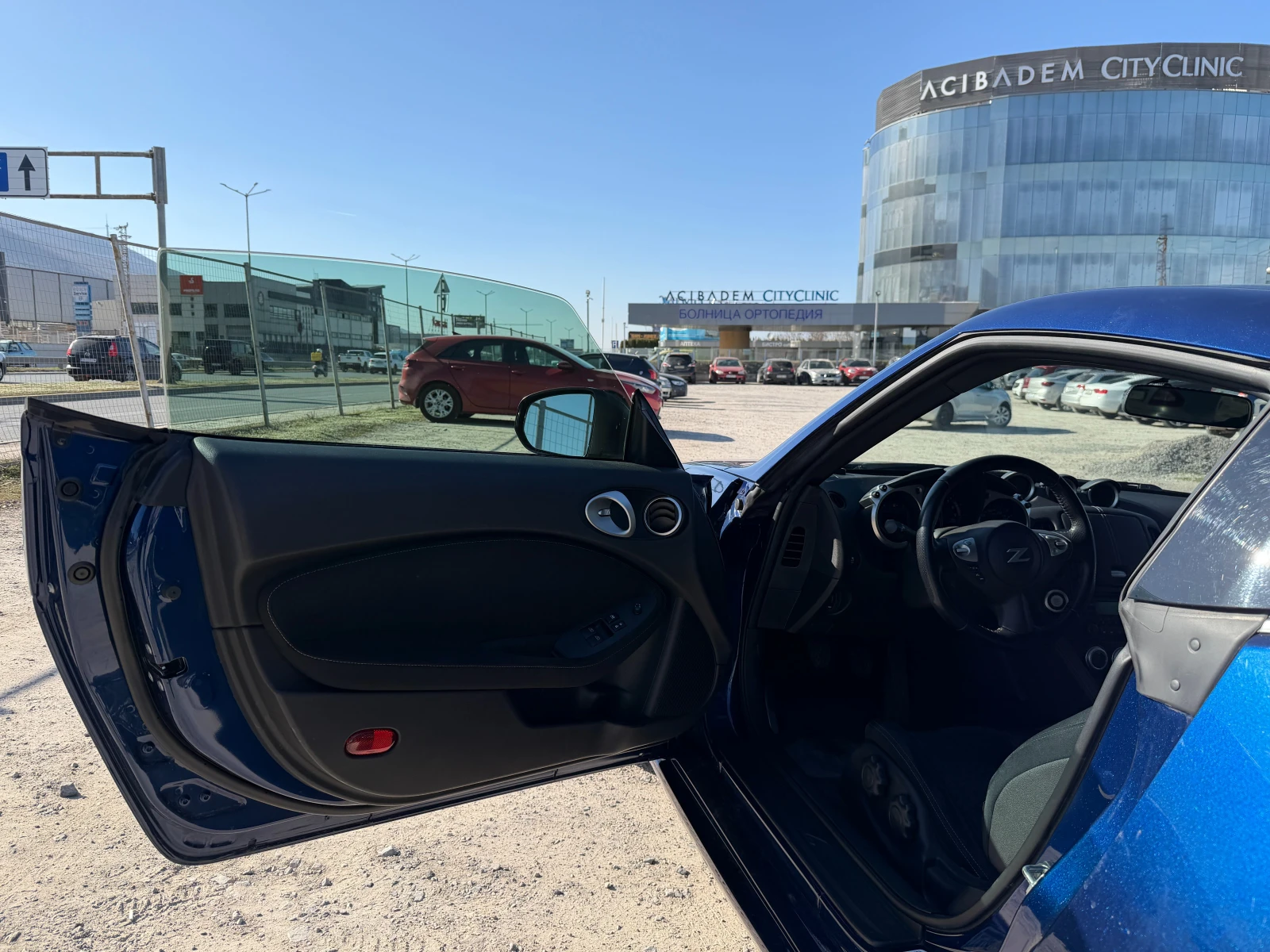 Nissan 370Z BASE, снимка 7 - Автомобили и джипове - 53829579