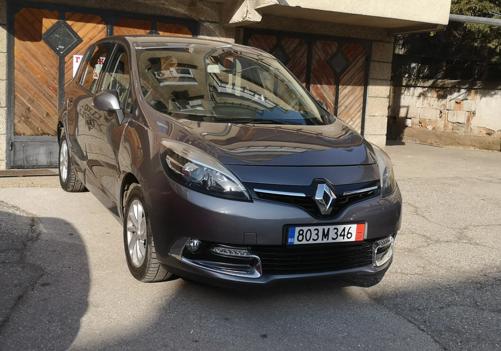 Renault Scenic, снимка 3 - Автомобили и джипове - 53893639