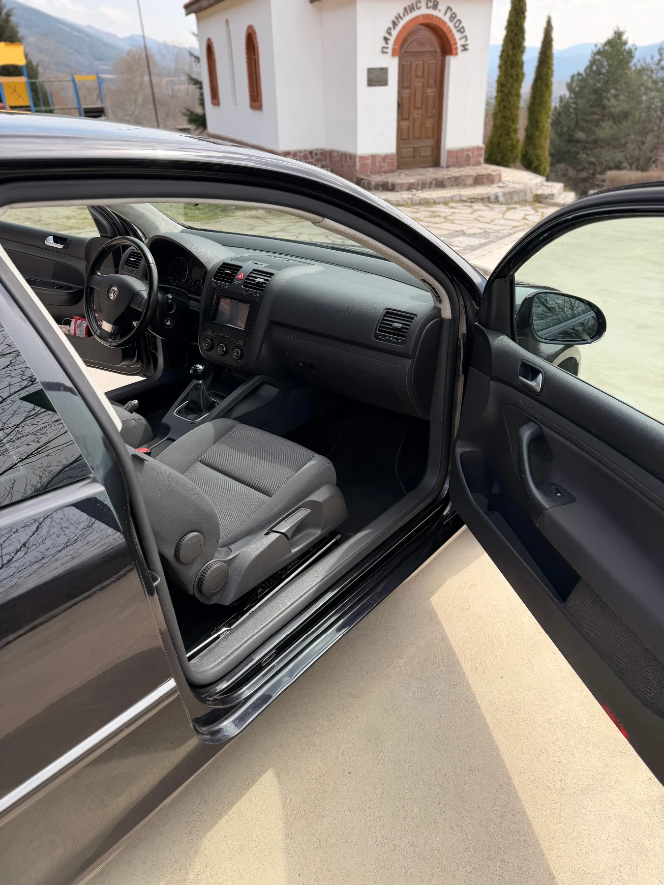 VW Golf 2.0 TDI, снимка 9 - Автомобили и джипове - 54042776