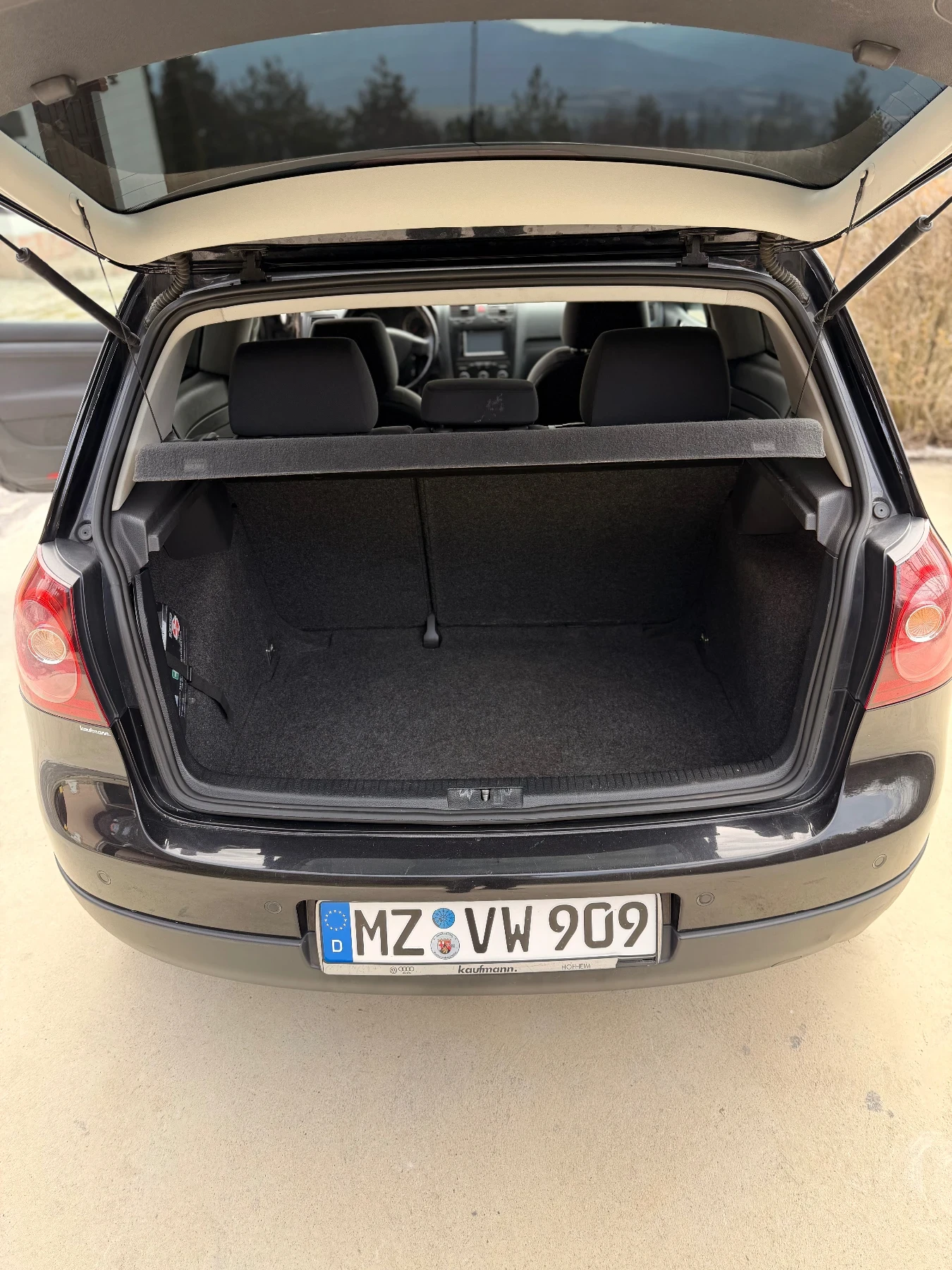 VW Golf 2.0 TDI, снимка 10 - Автомобили и джипове - 54042776