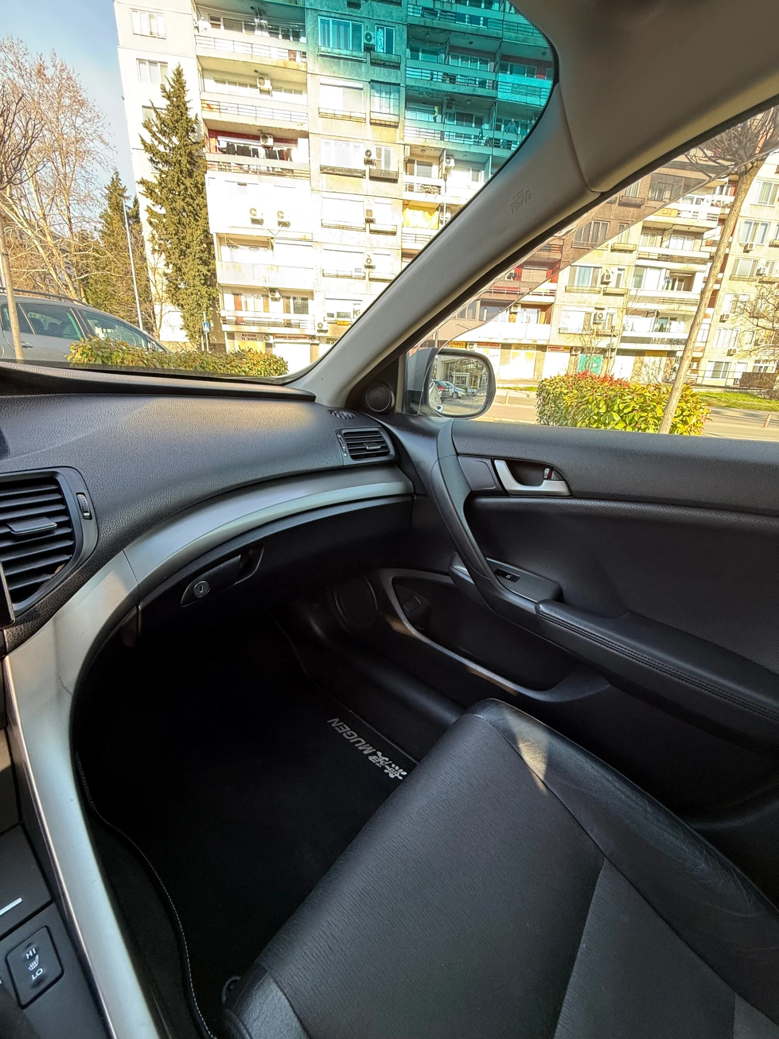 Honda Accord Type S (ЗАВОДСКИ)!!! 2.2 180к.с, снимка 17 - Автомобили и джипове - 54598952