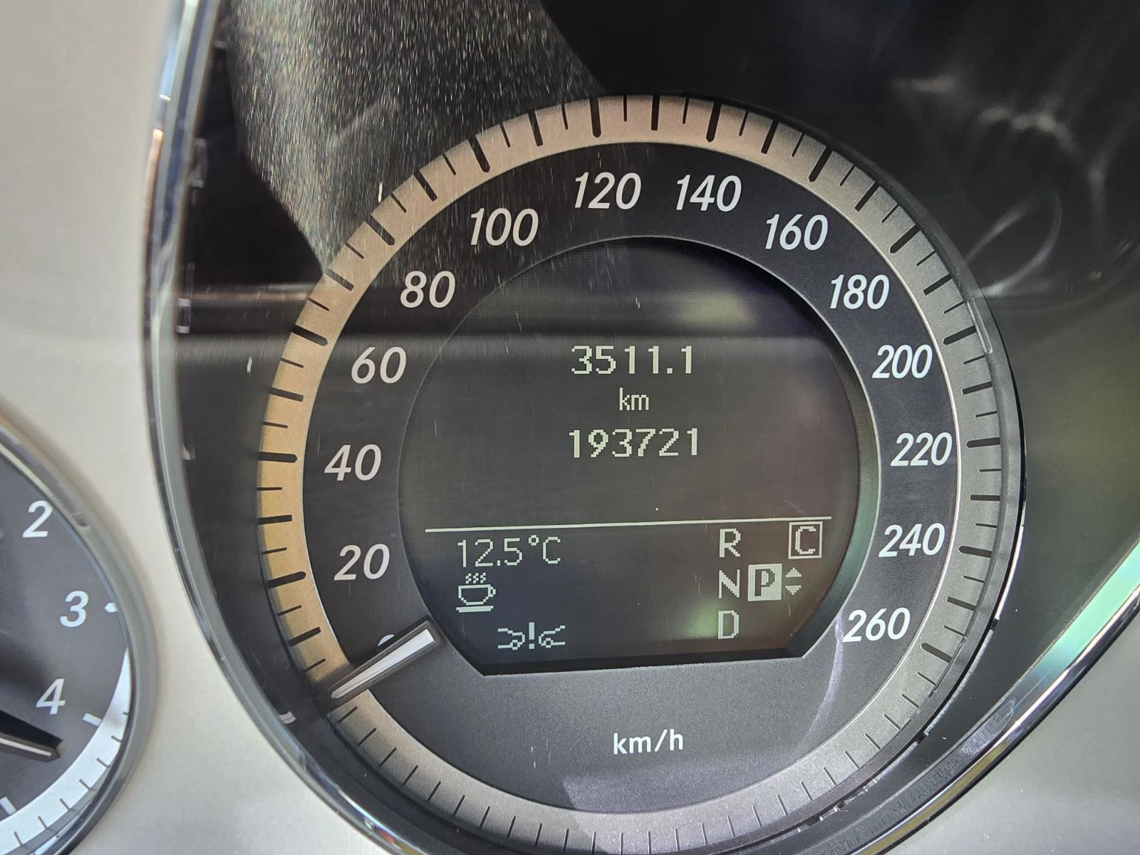 Mercedes-Benz E 350 CGI АВТОМАТИК AVANGARDE, снимка 16 - Автомобили и джипове - 54222768