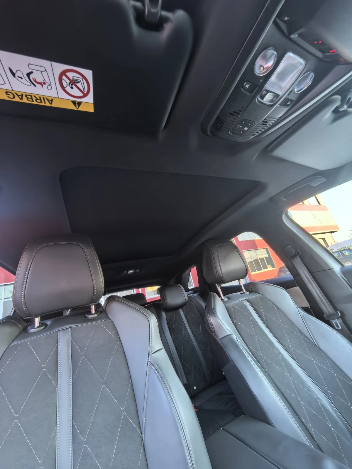 Peugeot 3008 2.0 Blue-HDi GT Line* Pano* Massage* Full, снимка 13 - Автомобили и джипове - 54356177